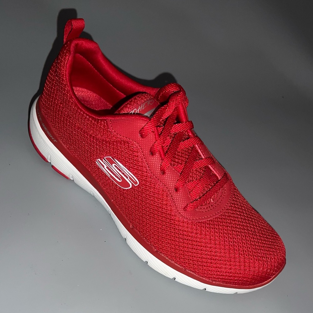 Sketchers Red Sneakers 👟- NEW W/o tags.